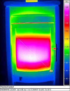 allgemeine Thermografie: Ansicht eines Kamins (Holz - Ofen) 